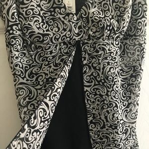 White House Black Market Top size Small